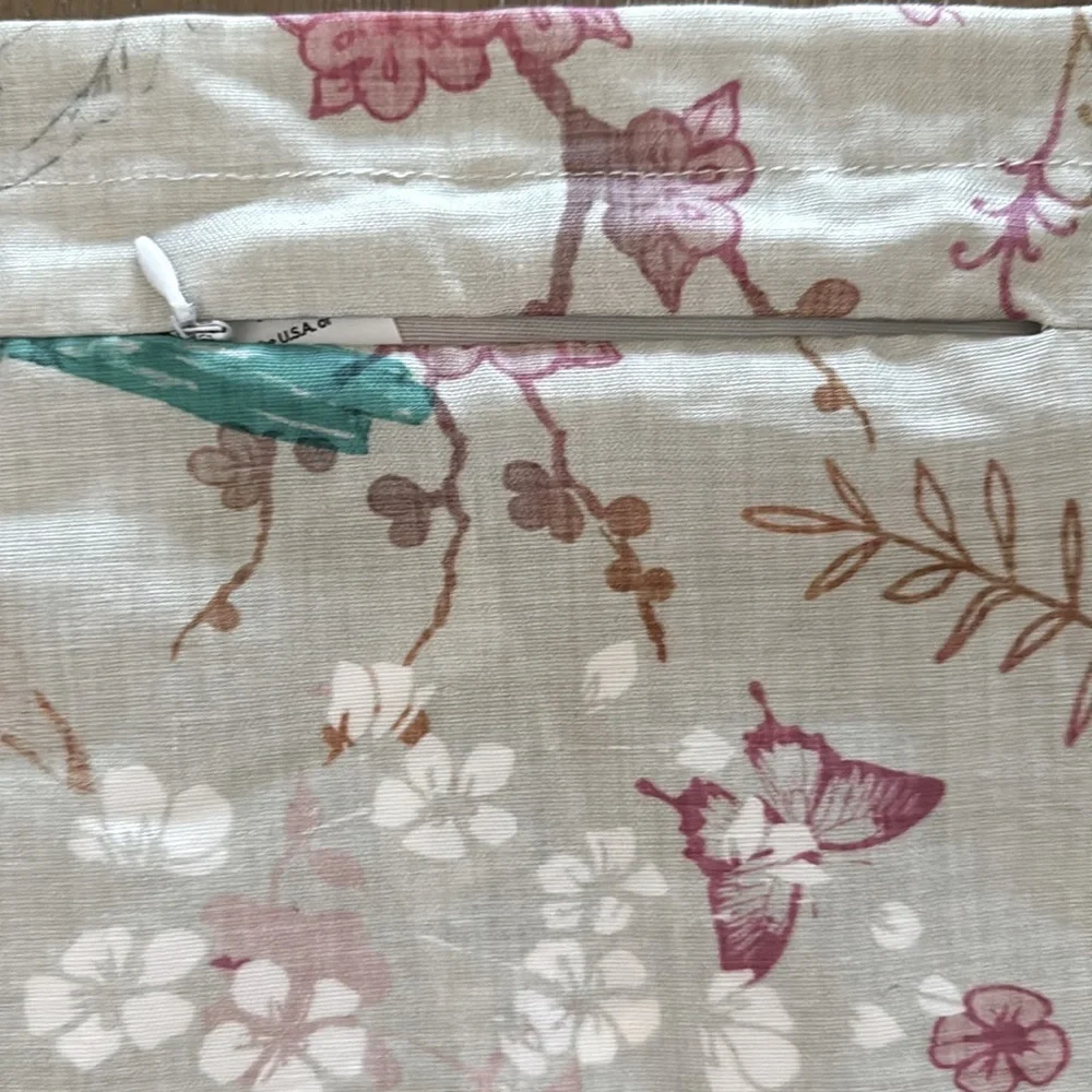 Spoonflower linen blend pillow cover Birds Bees 26’X16’ Botanical French country